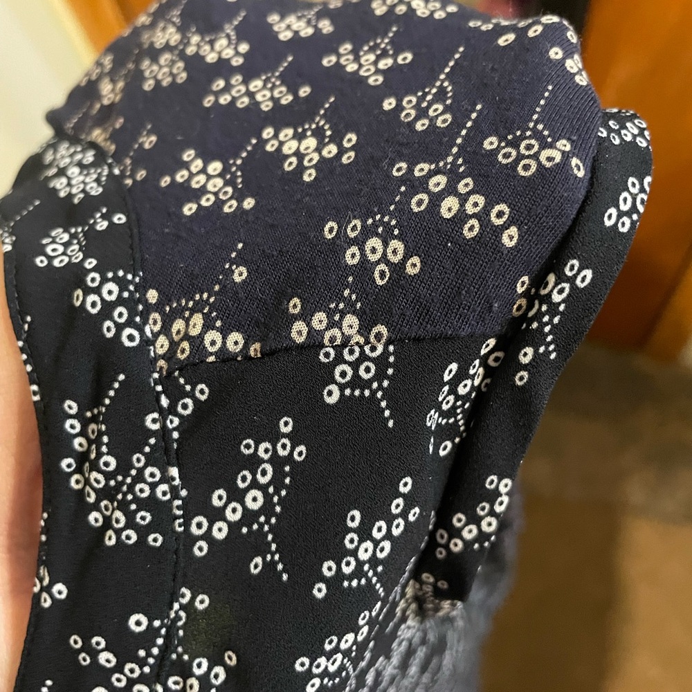 Excellent condition. Beautiful and great for summer! Never worn. - Picture 4 of 5